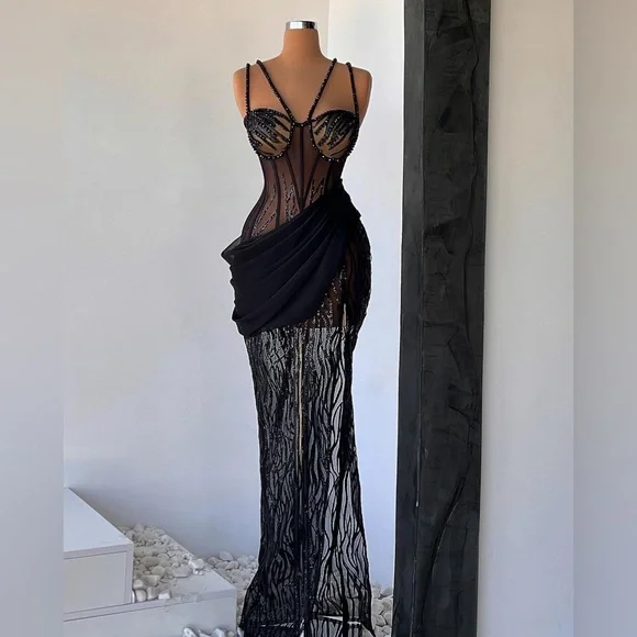 🚨FINAL PRICE🚨 CUSTOM Dona Matoshi Gown 🖤✨